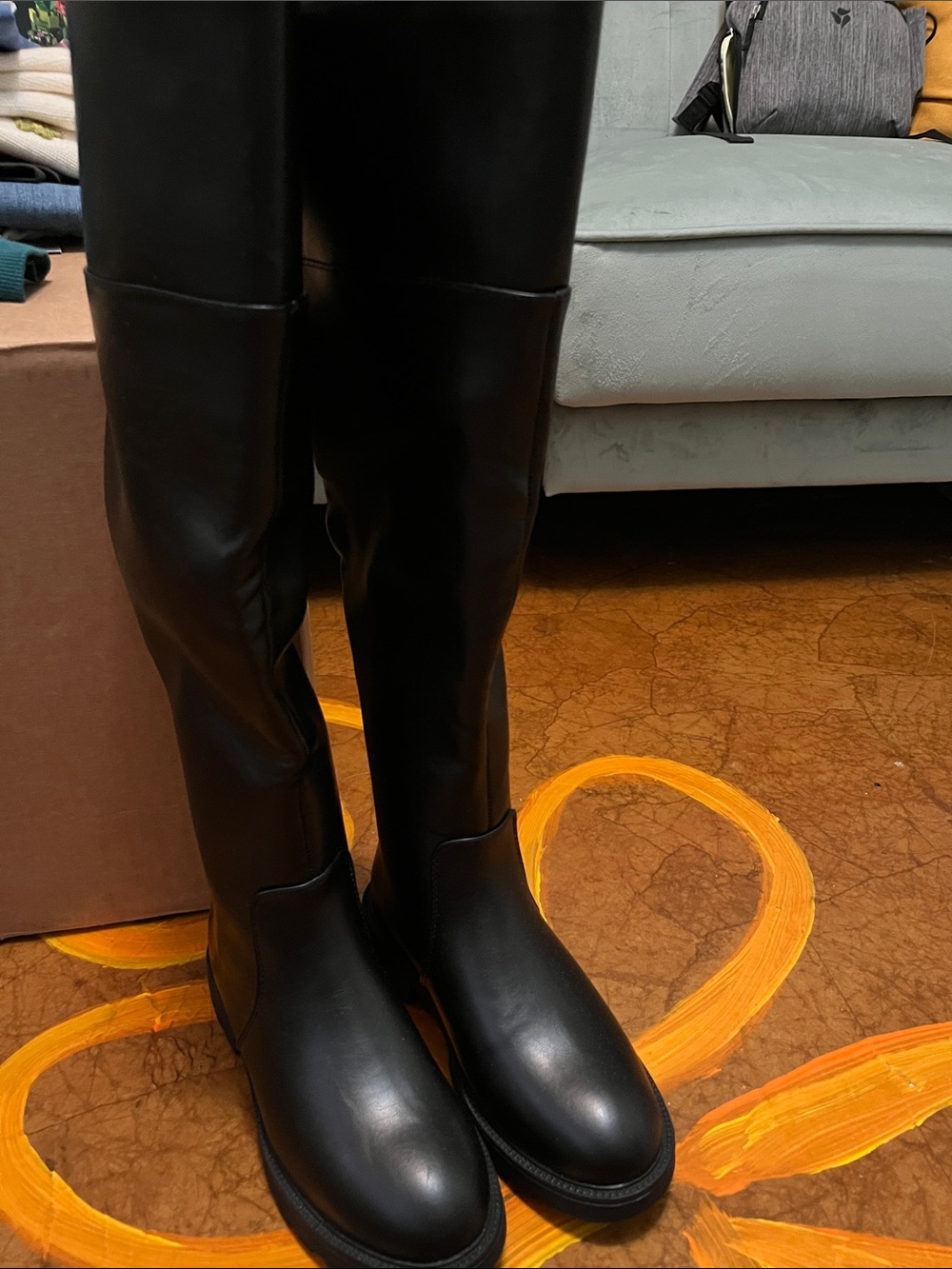 NEW Black Women's Knee-High Sherpa Lined Boots Sz US 6